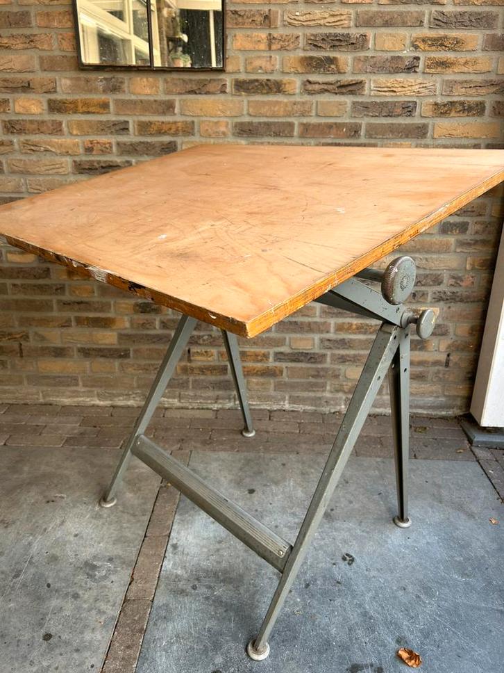 Ahrend De Cirkel Reply tekentafel Friso Kramer Wim, Doe-het-zelf en Verbouw, Tekentafels, Gebruikt, Minder dan 130 cm, Ophalen