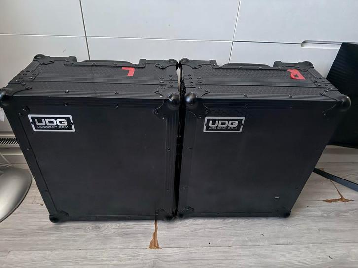 UDG Flight Case Turntable + Trolley - Zwart MK2 (2x), Muziek en Instrumenten, Behuizingen en Koffers, Gebruikt, Overige instrumenten