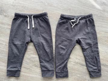 2x jogging broekjes maat 92 donkergrijs beschikbaar voor biedingen