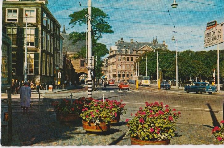 Den Haag, Buitenhof met auto's Simca 1000, Verzamelen, Ansichtkaarten | Nederland, Gelopen, Zuid-Holland, 1960 tot 1980, Ophalen of Verzenden