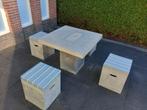 tuinset van beton, tafel en 4 hockers met sunbrella kussens, Tuinset, Gebruikt, 4 zitplaatsen, Ophalen