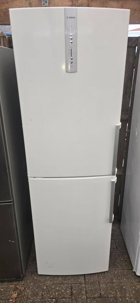 Zgan Bosch koelvriescombinatie A ++ met garantie, Witgoed en Apparatuur, Koelkasten en IJskasten, Zo goed als nieuw, Met aparte vriezer