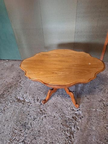 Leuke salontafel salon tafel biedermeier  beschikbaar voor biedingen