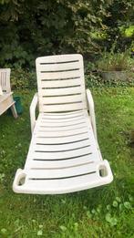 Wit ligbed, verstelbaar, Tuin en Terras, Ophalen, Gebruikt, Kunststof, Verstelbaar