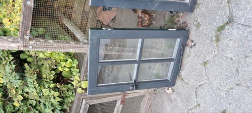 Hardhouten kozijnen met dubbelglas, Doe-het-zelf en Verbouw, Kozijnen en Schuifpuien, Zo goed als nieuw, Raamkozijn, Hout, 75 tot 150 cm