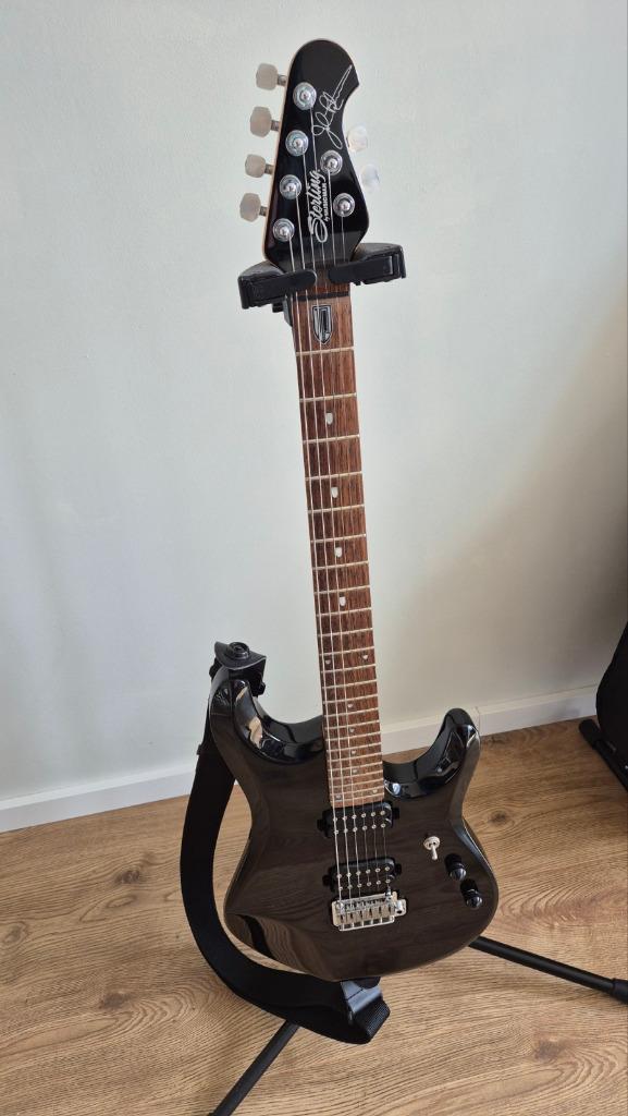 Sterling by Music Man JP60 elektrische gitaar, Muziek en Instrumenten, Snaarinstrumenten | Gitaren | Elektrisch, Zo goed als nieuw