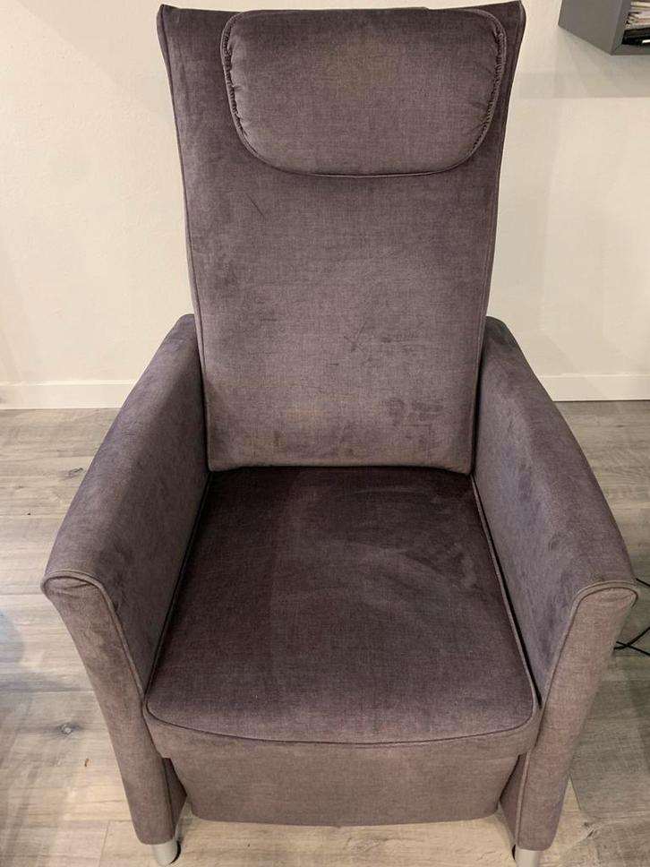 3 motorige sta-op en relaxfauteuil, Huis en Inrichting, Fauteuils, Zo goed als nieuw, Stof, 50 tot 75 cm, Minder dan 75 cm, Ophalen