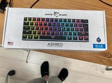 Gaming keyboard en muis beschikbaar voor biedingen