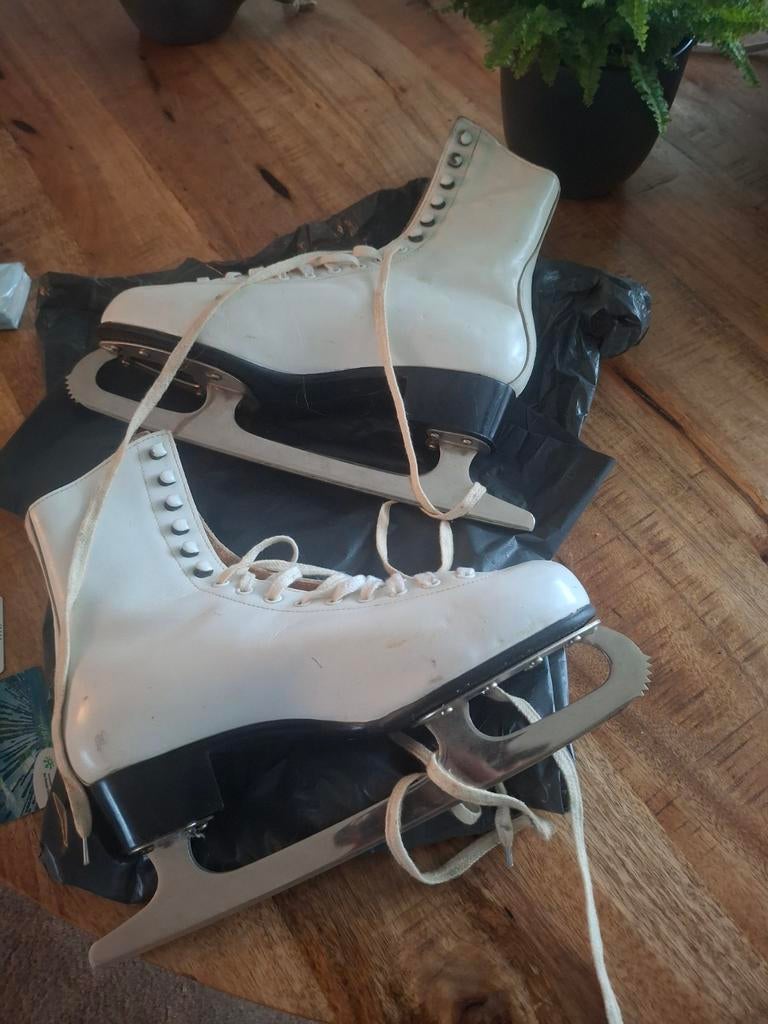 Kunstschaatsen maat 42, Sport en Fitness, Schaatsen, Ophalen, Gebruikt, Kunstschaatsen, Overige merken