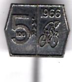 100 5 jaar 1966 wielrennen zilverkl speldje ( L_177 ), Verzamelen, Verzenden, Zo goed als nieuw, Sport, Speldje of Pin