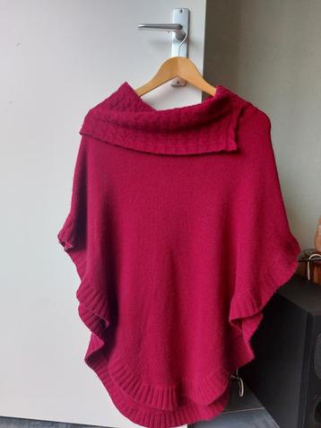 Wijnrode cashmere poncho one size beschikbaar voor biedingen