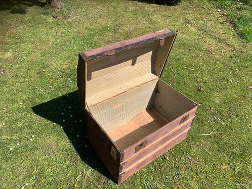 Oude dekenkist uit Frankrijk, Antiek en Kunst, Curiosa en Brocante, Ophalen