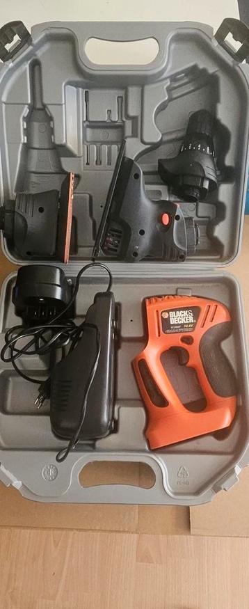 Black& Decker Quatro schroef boor schuur decoupeerzaag in 1  beschikbaar voor biedingen