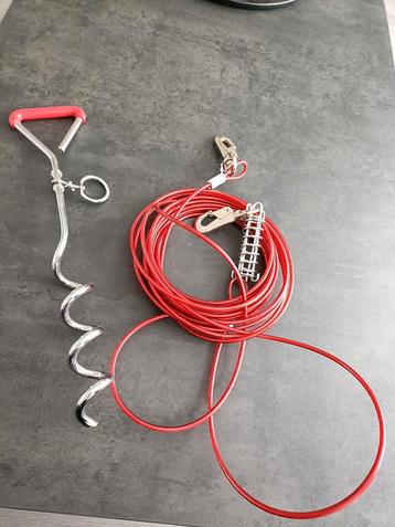 Grondpin en kabel met veer beschikbaar voor biedingen