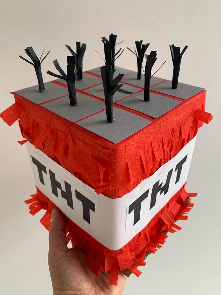 TNT Surprise Box - Cadeau Ruimte (16x20cm), Diversen, Sinterklaas, Zo goed als nieuw, Ophalen of Verzenden