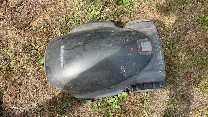 Robomow TC500 Robotmaaier + extra zone station + overkapping, Computers en Software, Pc- en Netwerkkabels, Gebruikt, Ophalen