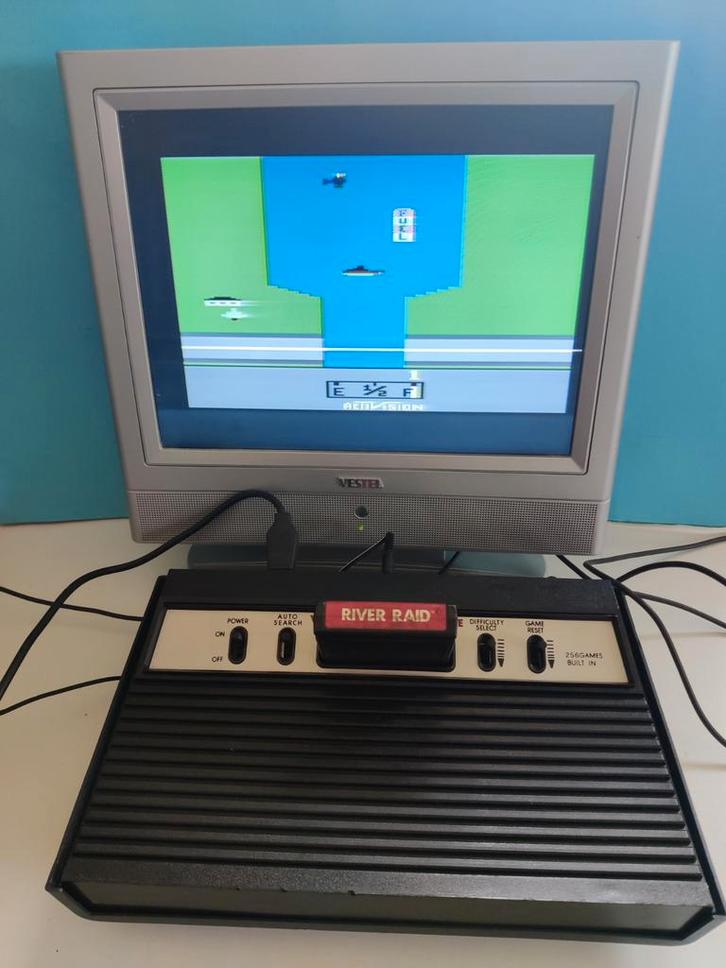 Atari Rambo - 256 games - Atari 2600 games compatible, Spelcomputers en Games, Spelcomputers | Atari, Gebruikt, Atari 2600, Zonder controller