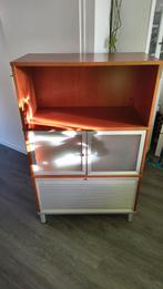 Houten Kast met Rolluik & Mat Glas Deurtjes 0640133246, Ophalen