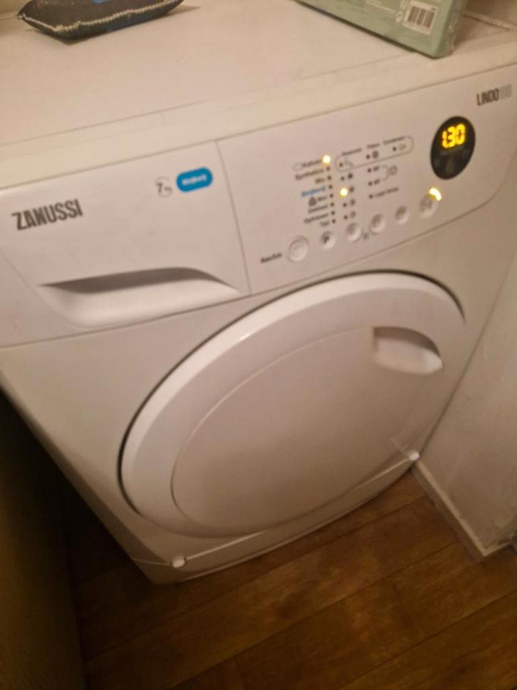 Zanussi Condensdroger - ZDP7203P, Witgoed en Apparatuur, Wasdrogers, Gebruikt, Condens, Voorlader, 6 tot 8 kg, 85 tot 90 cm, Anti-kreukfase