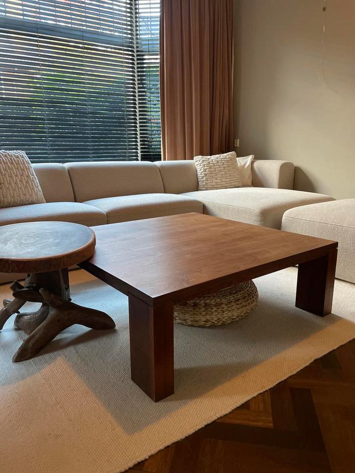Bert Plantagie notenhouten salontafel 110 cm x 110 cm x 38cm, Huis en Inrichting, Tafels | Salontafels, Zo goed als nieuw, Minder dan 50 cm