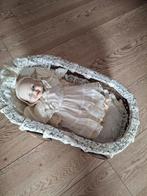 Antieke poppenwagen met porseleinen pop, Ophalen of Verzenden