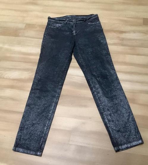 Mooie BRAX broek maat 40. Model Shakira., Kleding | Dames, Broeken en Pantalons, Zo goed als nieuw, Zwart, Ophalen of Verzenden
