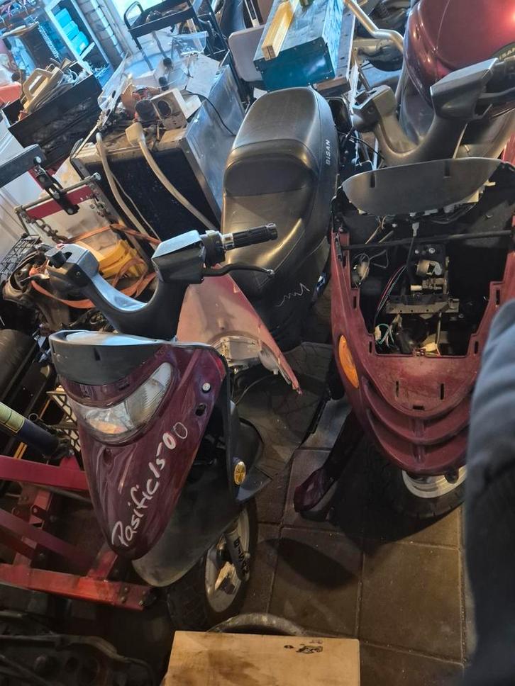 2x Motor Scooters 150cc - Goede Blokken!, Fietsen en Brommers, Scooters | Yamaha, Ophalen of Verzenden