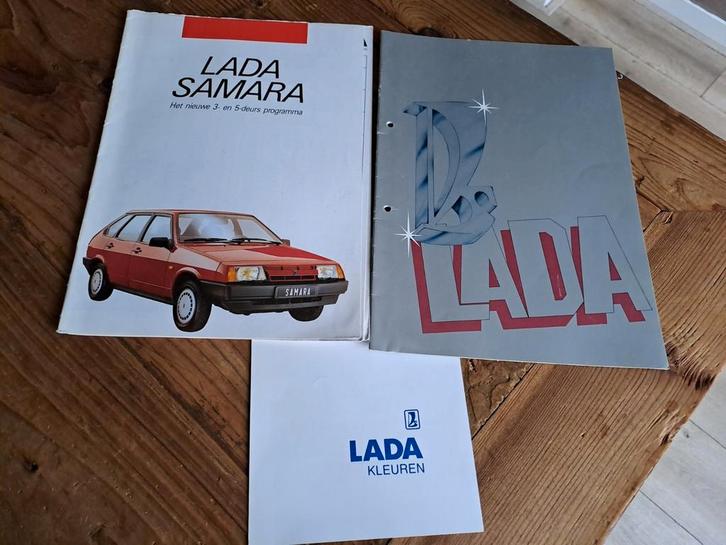 Lada brochures, Auto diversen, Handleidingen en Instructieboekjes, Ophalen of Verzenden
