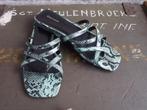 Nieuwe Slippers maat 37, Slippers, Nieuw, Ophalen of Verzenden, Graceland