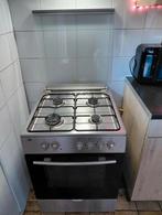 Gasfornuis & afzuigkap, Witgoed en Apparatuur, Fornuizen, Ophalen, 4 kookzones, Zo goed als nieuw, Gas