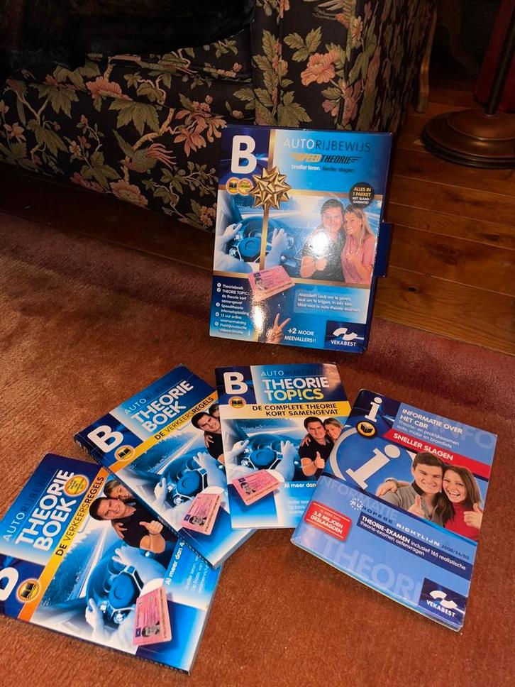 Auto & Brommer Examen Training, Boeken, Studieboeken en Cursussen, Zo goed als nieuw, Niet van toepassing, Ophalen of Verzenden