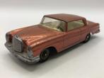 Dinky Toys 533 Mercedes-Benz 300SE MATIG- M25, Gebruikt, Auto, Dinky Toys, Ophalen of Verzenden