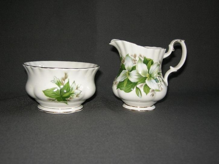 Royal Albert, Trillium, roomstel, Antiek en Kunst, Antiek | Servies los, Ophalen of Verzenden