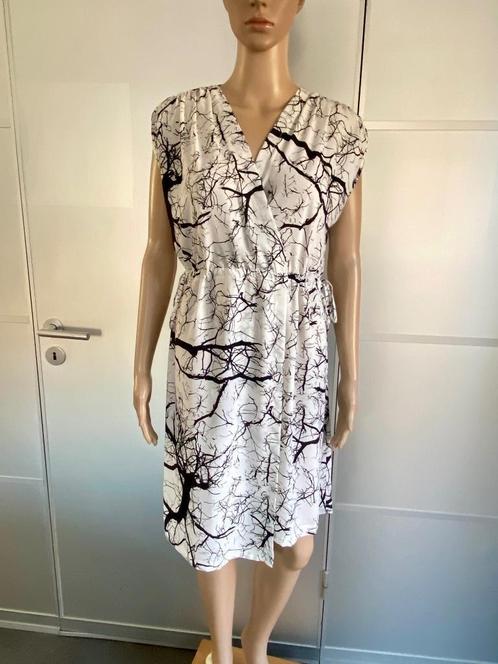J331 Nieuw: Cop.Copine maat L=42 jurk jurkje wit/zwart, Kleding | Dames, Jurken, Nieuw, Maat 42/44 (L), Wit, Knielengte, Ophalen of Verzenden
