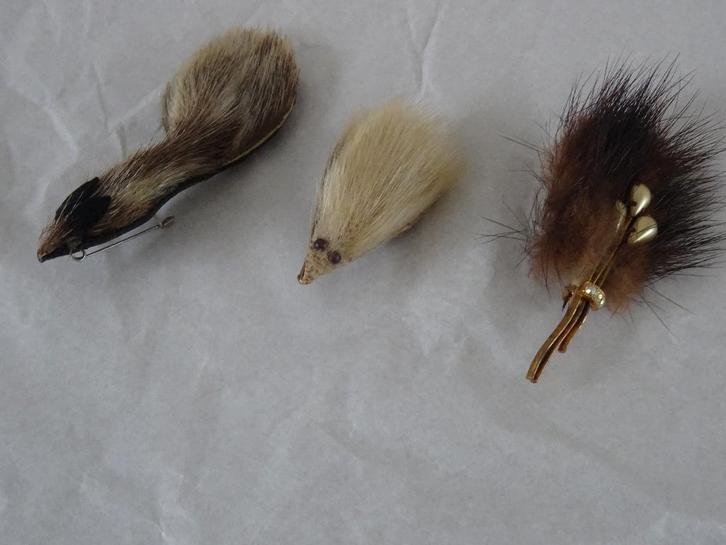 Vintage leren bont broches egel vos veer met parels strass, Sieraden, Tassen en Uiterlijk, Broches, Zo goed als nieuw, Overige materialen