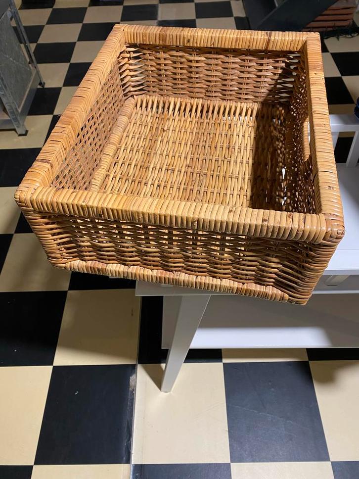 Rieten mand voor o.a. Ikea Kallax kast, Huis en Inrichting, Woonaccessoires | Kisten, Zo goed als nieuw, Minder dan 50 cm, 50 tot 100 cm
