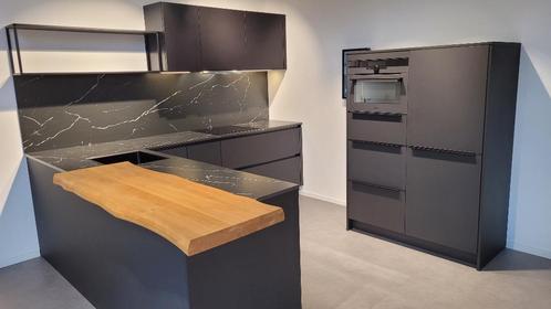 NIEUWE Exclusieve BRUYNZEEL "GOLD" Keuken / INNOVARE Keukens, Huis en Inrichting, Keuken | Complete keukens, Nieuw, Hoekkeuken