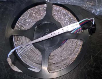 RGB led's 5m RGB controller en voeding beschikbaar voor biedingen