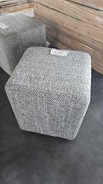 Poef/voetenbankje zwart/wit, Ophalen, Hout, Minder dan 50 cm, Vierkant