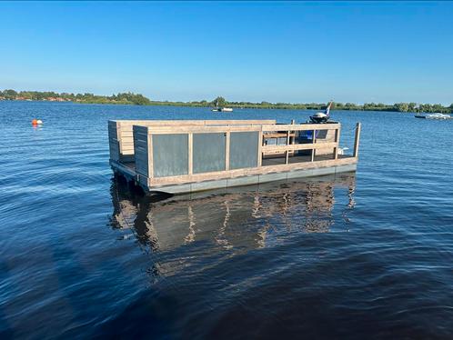 Varend terras party boot vlot, Watersport en Boten, Bootonderdelen, Motor en Techniek, Motorboot, Ophalen