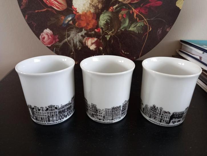 Vintage Nutroma Grachtenpand mokjes/bekers, Antiek en Kunst, Antiek | Servies los, Ophalen of Verzenden