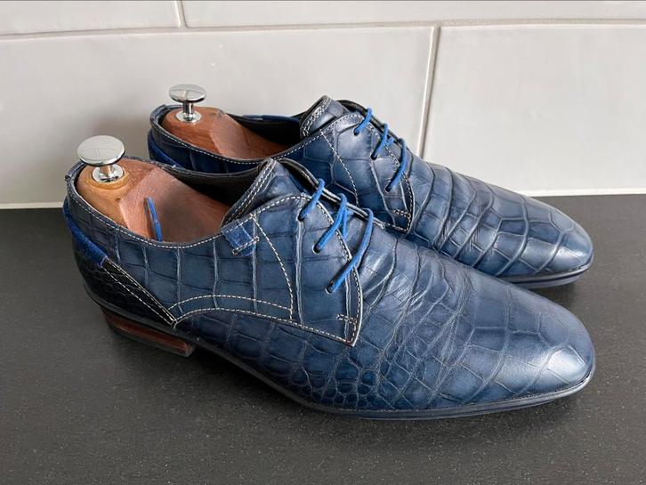 Floris van Bommel herenscohenen maat 7.5 / 41.5 H, Kleding | Heren, Schoenen, Zo goed als nieuw, Veterschoenen, Blauw, Ophalen of Verzenden