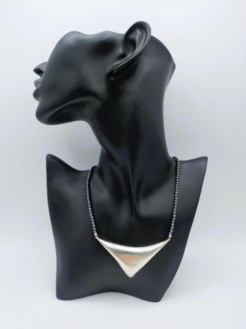 Hematiet kralenketting met zilveren slot en hanger, 56 cm beschikbaar voor biedingen