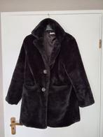 Zwarte bontjas,carnaval ?, Carnaval, Ophalen of Verzenden, Kleding, Maat 36 (S)