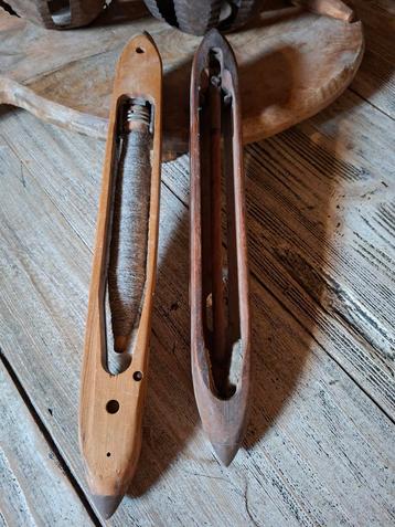 Oude Weefspoelen, Potjes & Houten Klos - Brocante beschikbaar voor biedingen