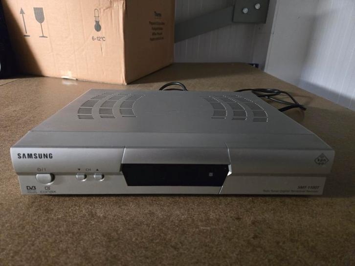 Samsung SMT-1100T DVB-T Decoder, Audio, Tv en Foto, Decoders en Harddiskrecorders, Gebruikt, Decoder, Ophalen of Verzenden