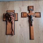 2 oude kruisbeelden, zie foto's, Ophalen of Verzenden