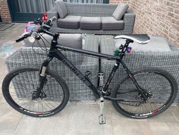 Mooie Cube LTD - 20” beschikbaar voor biedingen