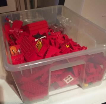 Heel veel lego beschikbaar voor biedingen
