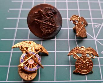 WWII - US - Quartermaster Corps Insignia Set beschikbaar voor biedingen